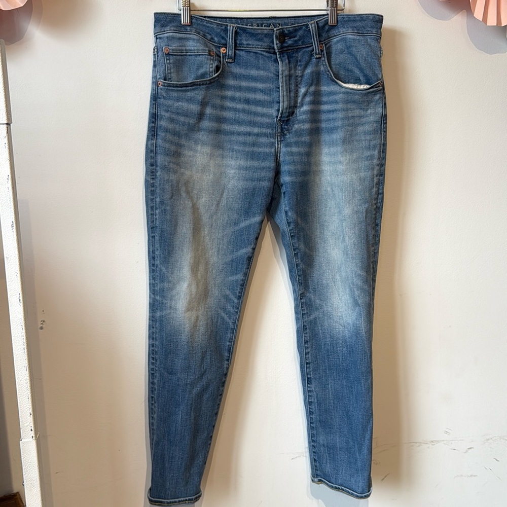 MENS AMERICAN EAGLE JEANS ATHLETIC FIT 34/30